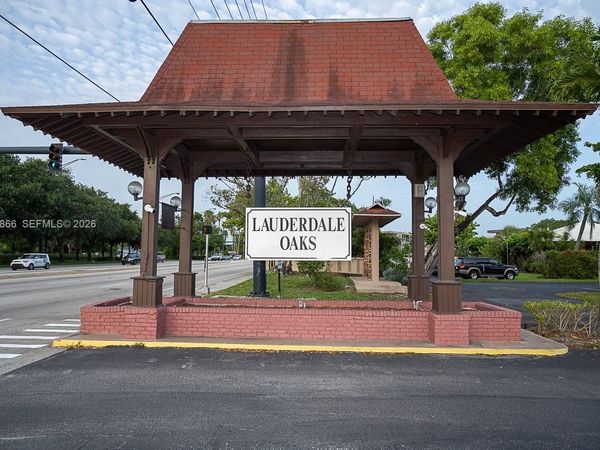2861 NW 47th Ter , Unit 201A, Lauderdale Lakes, FL 33313