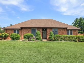 222 Hickory Ridge Belleville, IL 62223