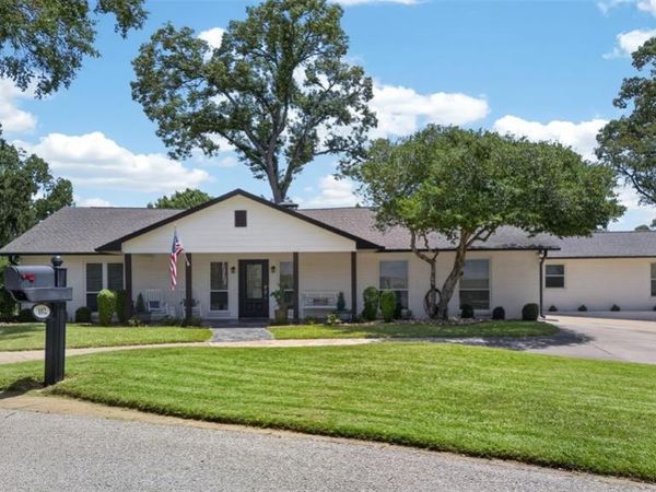 102 Monticello Lane, Bullard, TX 75757