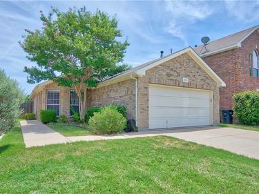 12112 Thicket Bend Drive, Fort Worth, TX 76244