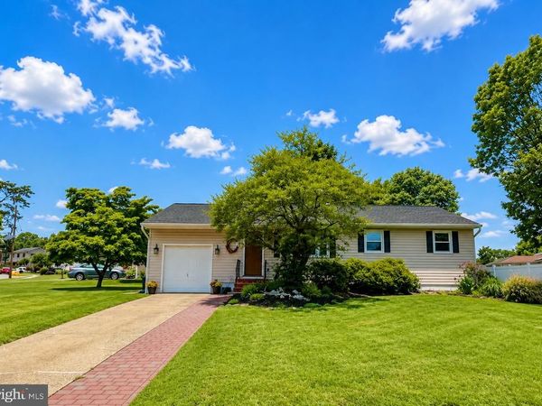 4 RUNNING BROOK ROAD W, EWING, NJ 08638