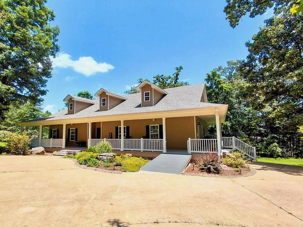 531 San Felipe Road , Hot Springs, AR 71909