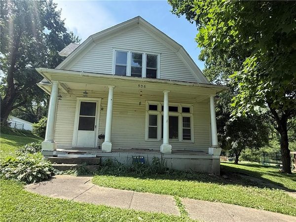 506 Grand Avenue, Forest City, MO 64451