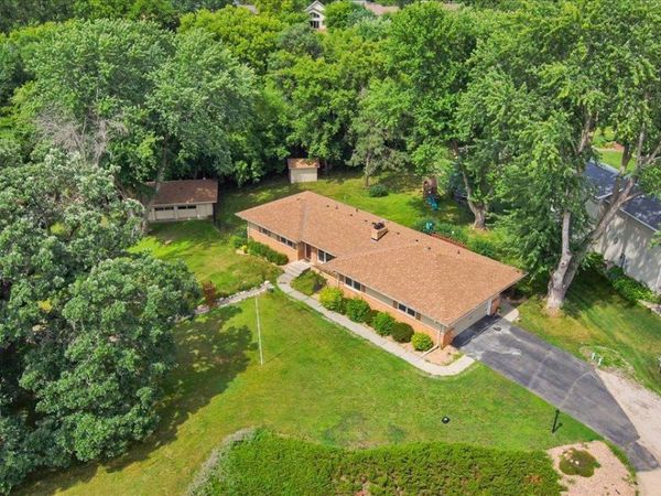 2300 Oakwood Drive, Burnsville, MN 55306