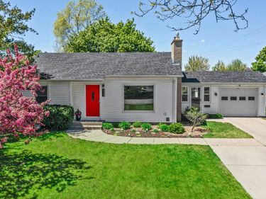 3722 Rhode Island Avenue S, Saint Louis Park, MN 55426