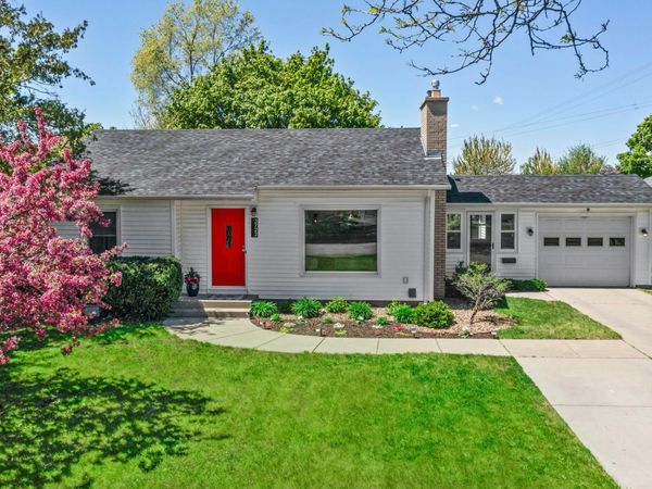 3722 Rhode Island Avenue S, Saint Louis Park, MN 55426