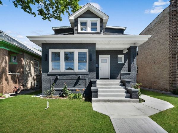 4830 W Crystal Street, Chicago, IL 60651
