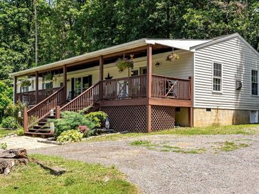 4695 EAST SIDE HWY, GROTTOES, VA 24441