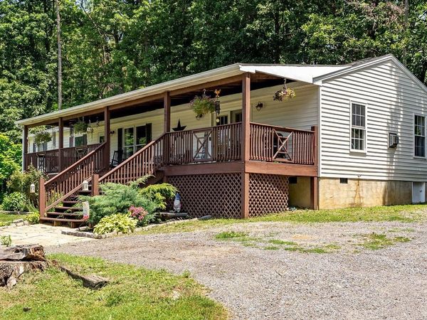 4695 EAST SIDE HWY, GROTTOES, VA 24441