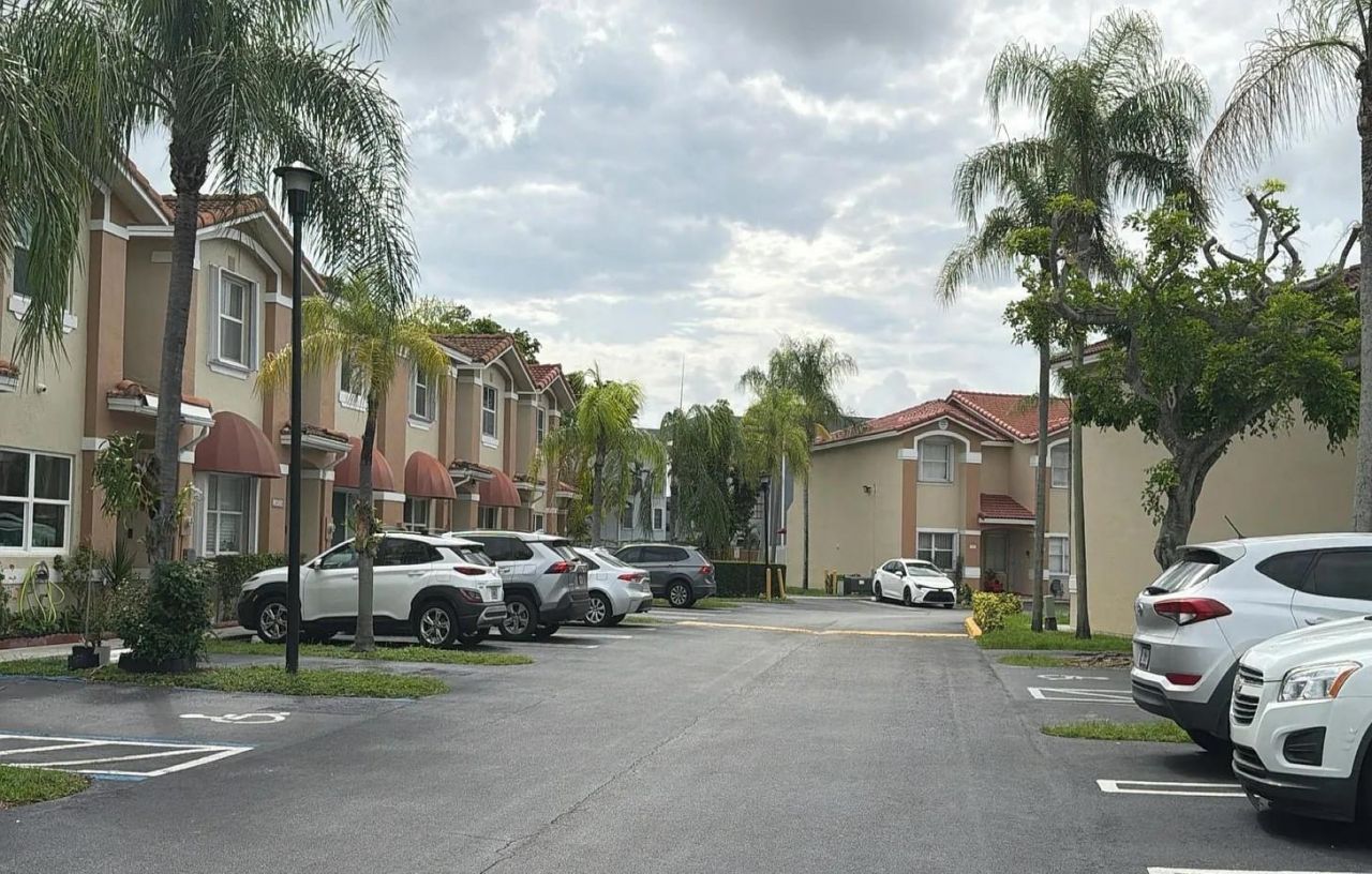 13863 SW 62nd Terrace , Miami, FL 33183 Photo