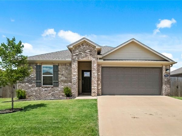 903 Nursery Road , Rogers, AR 72758