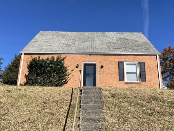 1621 Brandon AVE SW, Unit A, Roanoke, VA 24015