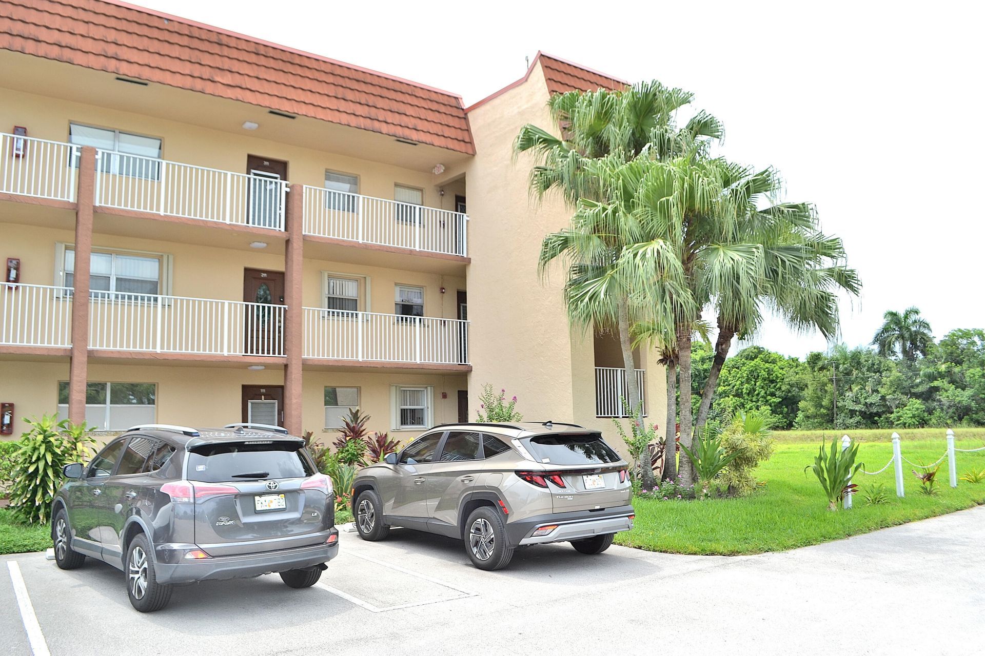 8841 Sunrise Lakes Boulevard, Unit 112, Sunrise, FL 33322 Photo