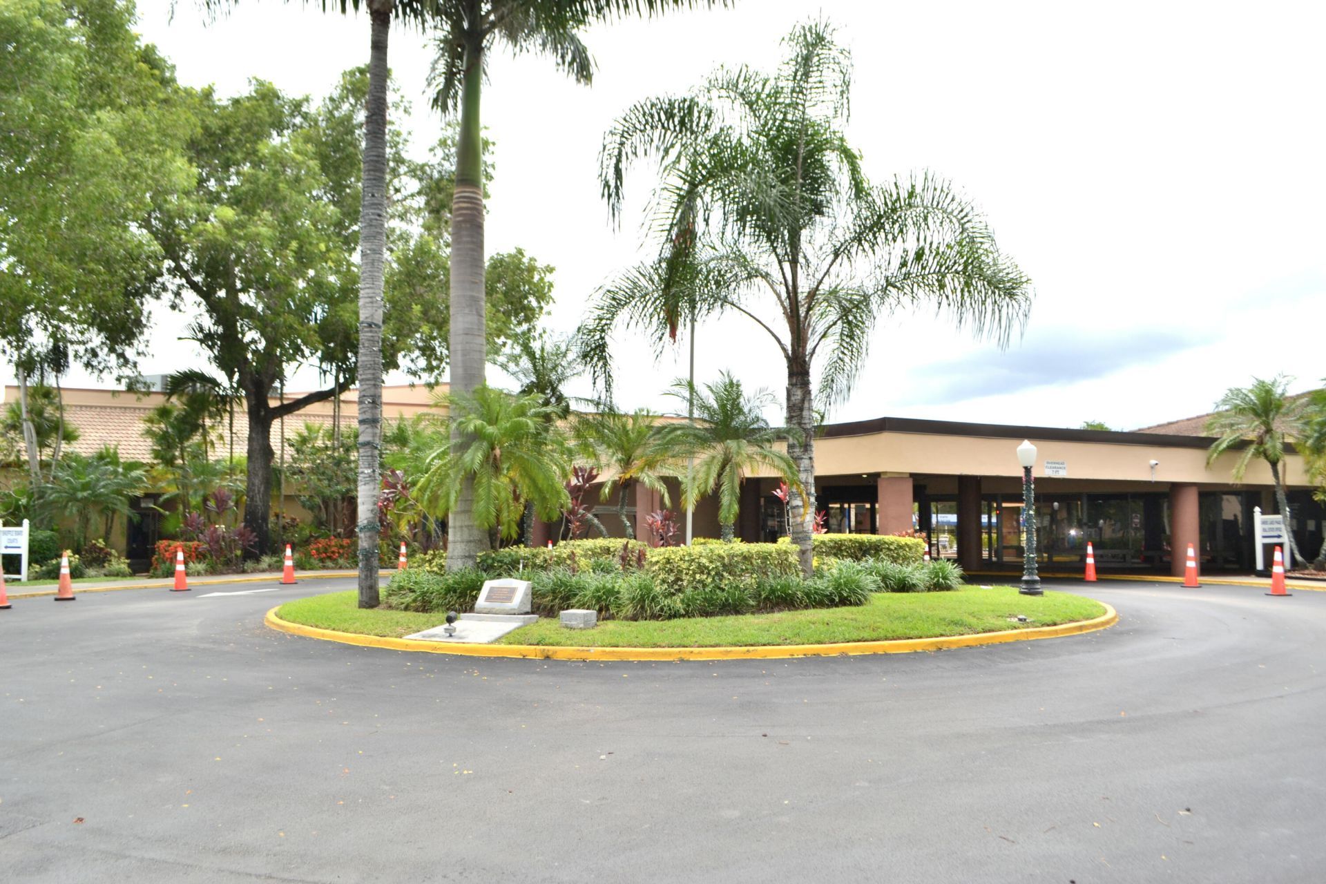 8841 Sunrise Lakes Boulevard, Unit 112, Sunrise, FL 33322 Photo