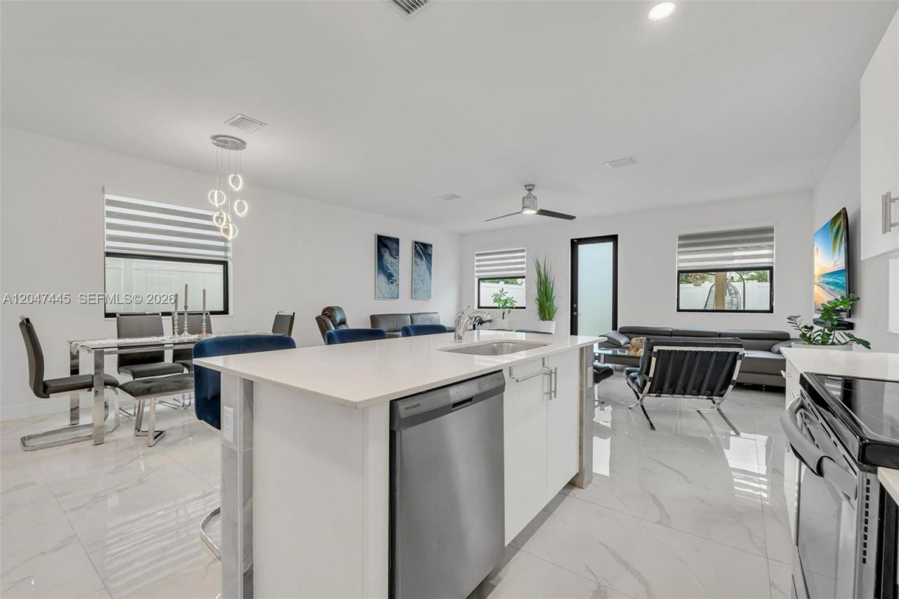 3538 W 108th St , Hialeah, FL 33018 Photo