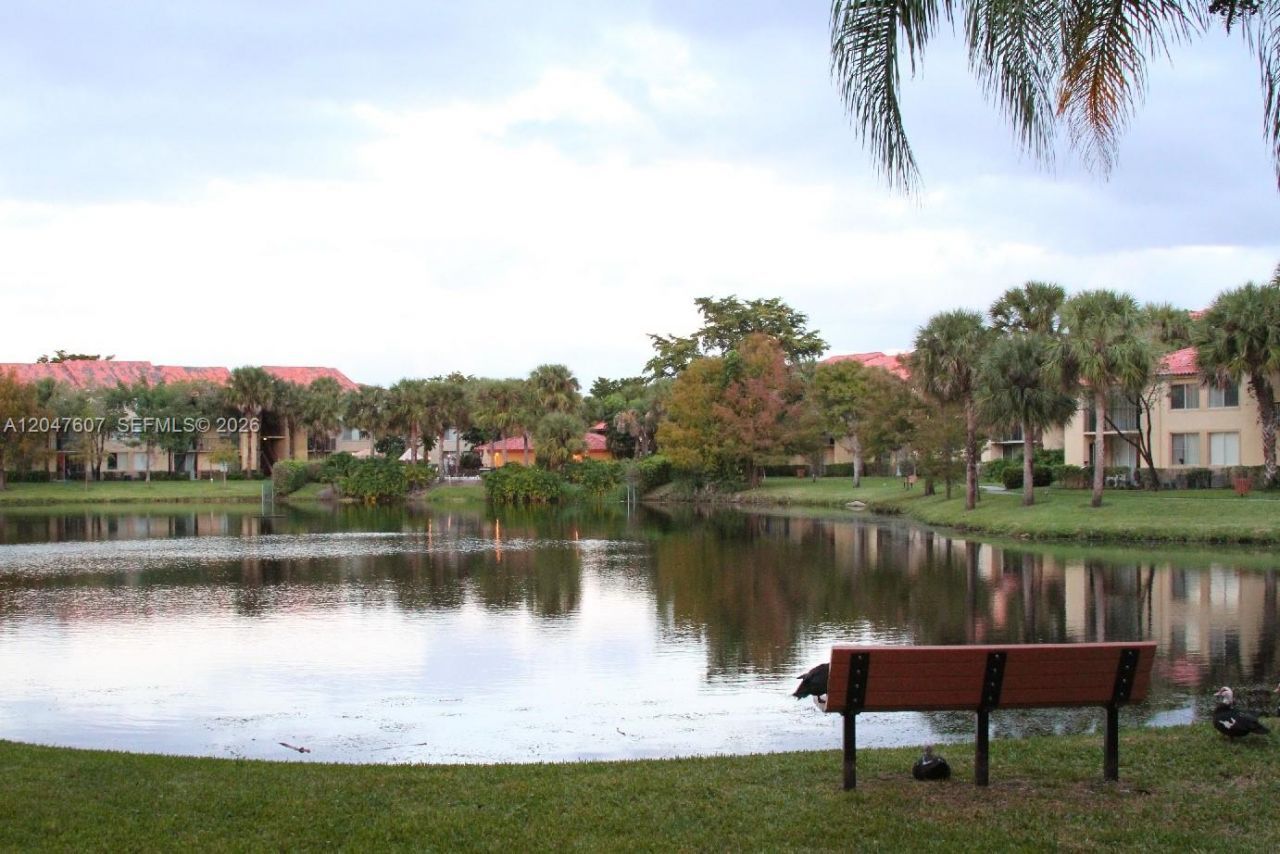 10725 Cleary Blvd , Unit 211, Plantation, FL 33324 Photo