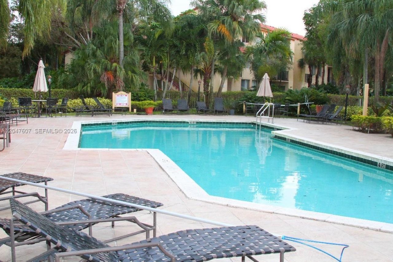 10725 Cleary Blvd , Unit 211, Plantation, FL 33324 Photo