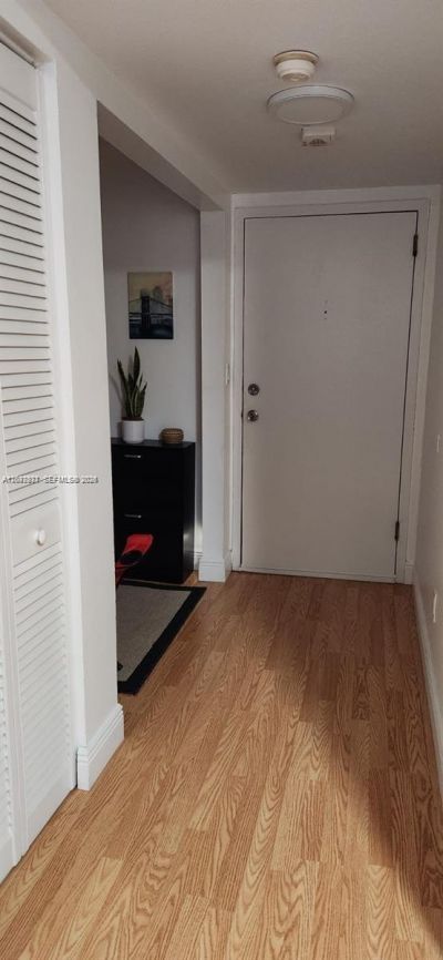 2000 NE 135th St, Unit 806, North Miami, FL 33181 Photo