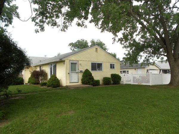 8865 S Ryan Road, Hometown, IL 60456
