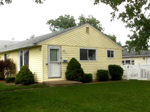 8865 S Ryan Road, Hometown, IL 60456