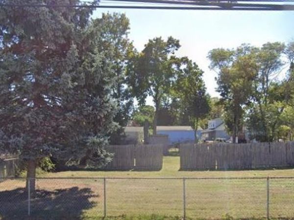 28 Brightside Avenue , Central Islip, NY 11722