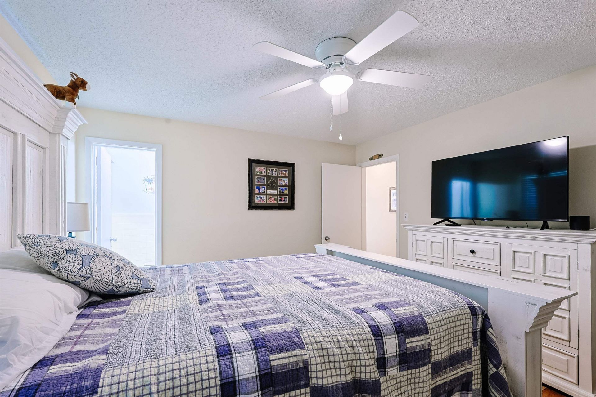 854 Pampas Dr. Photo 10