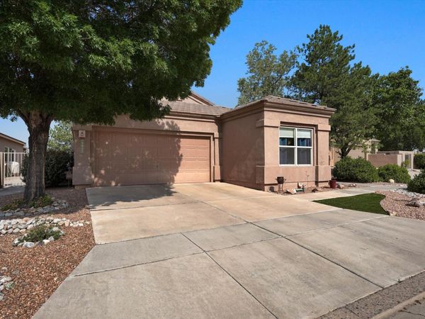 3927 Tundra Swan Court NW, Albuquerque, NM 87120