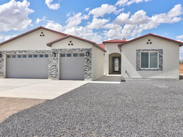 505 12th Avenue SE, Rio Rancho, NM 87124