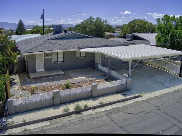 1520 55th Street NW, Albuquerque, NM 87105