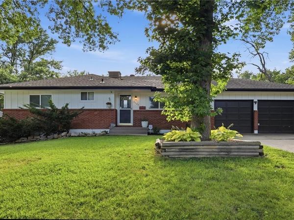 6426 Harvard Avenue, Raytown, MO 64133