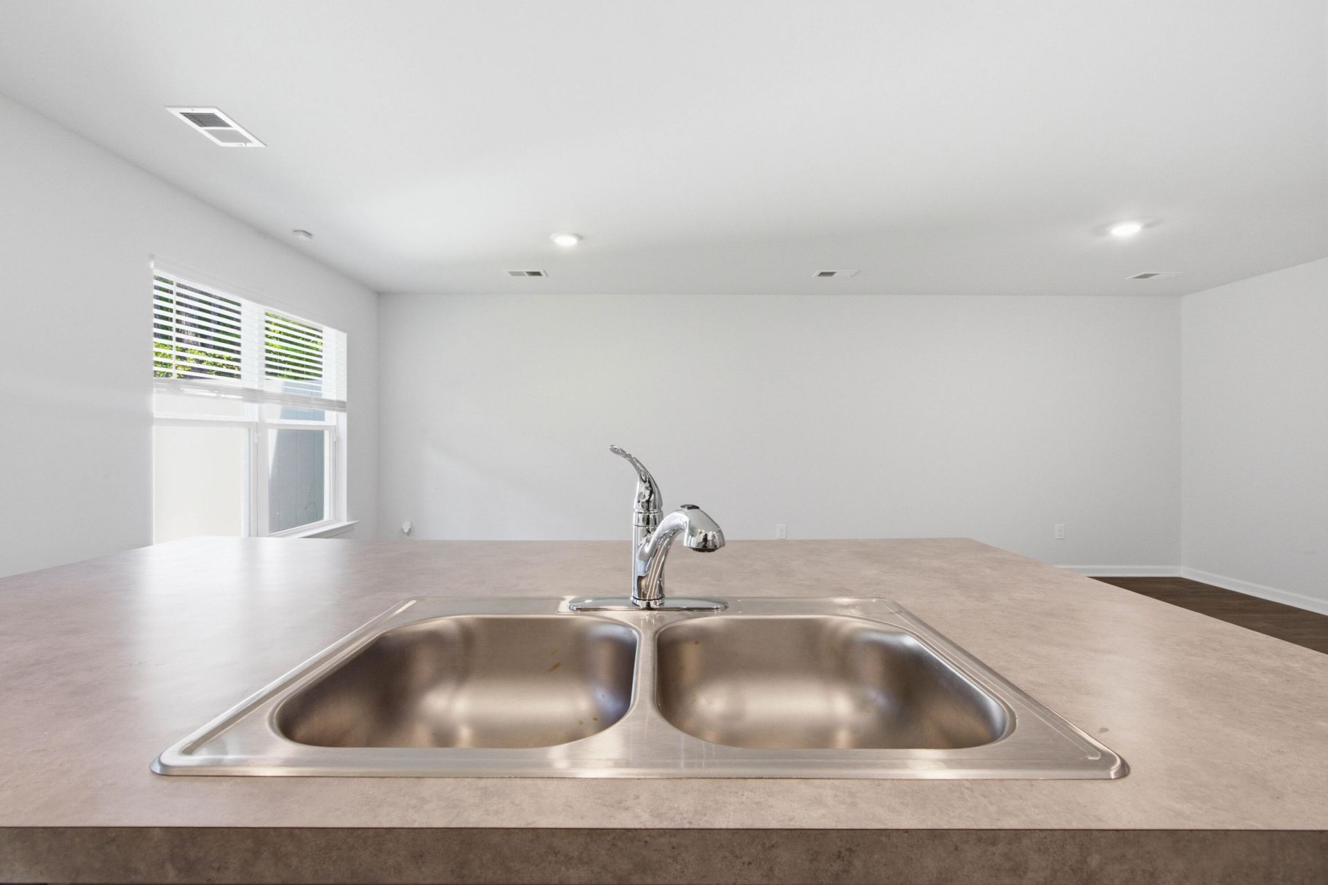 181 Orchid Bloom Circle Photo 12