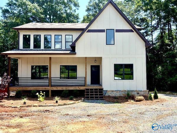 4137 Alabama Highway 79, Guntersville, AL 35976
