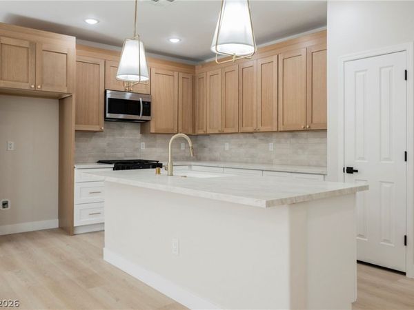 2409 Hamonah Drive , Henderson, NV 89044