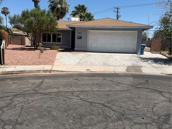 904 Vaughn St. Street, Las Vegas, NV 89101