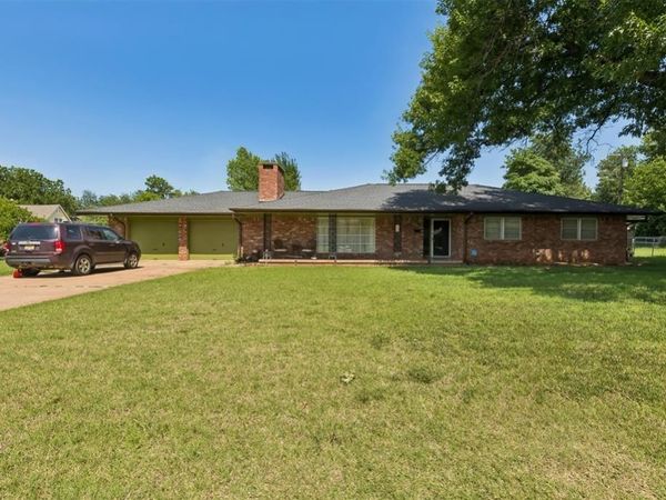 220 N Capitol Street, Guthrie, OK 73044