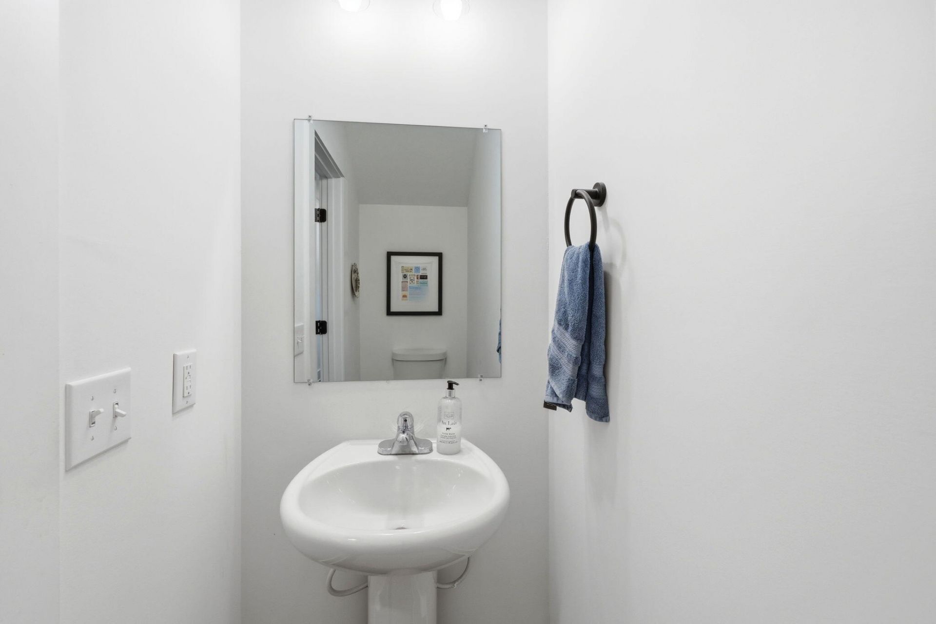 4227 Barnwell Avenue Photo 5