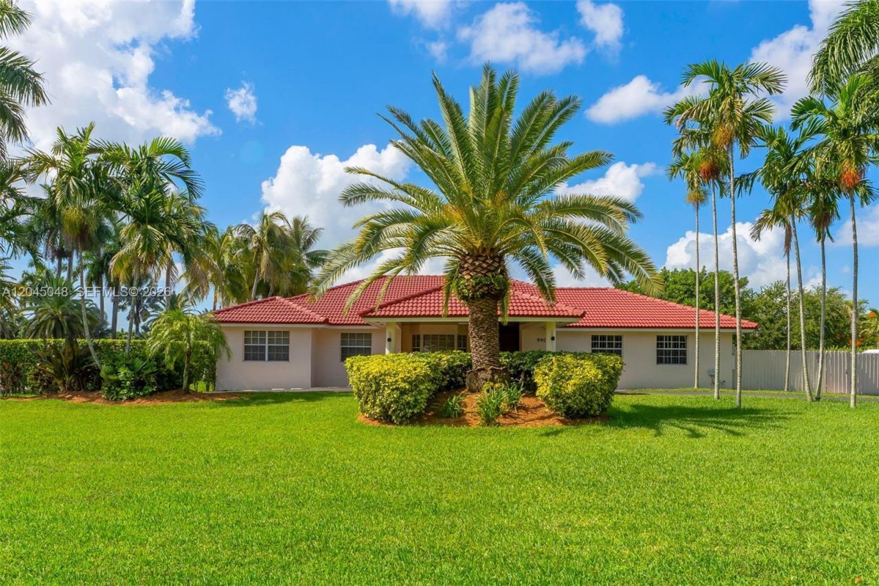 9900 SW 62nd St , Miami, FL 33173 Photo