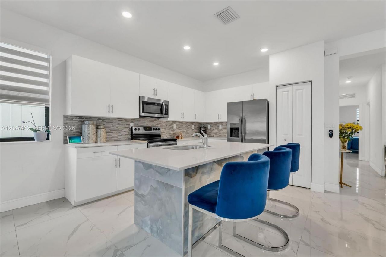 3538 W 108th St , Hialeah, FL 33018 Photo