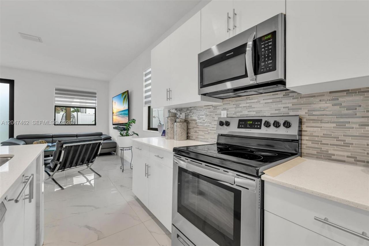 3538 W 108th St , Hialeah, FL 33018 Photo