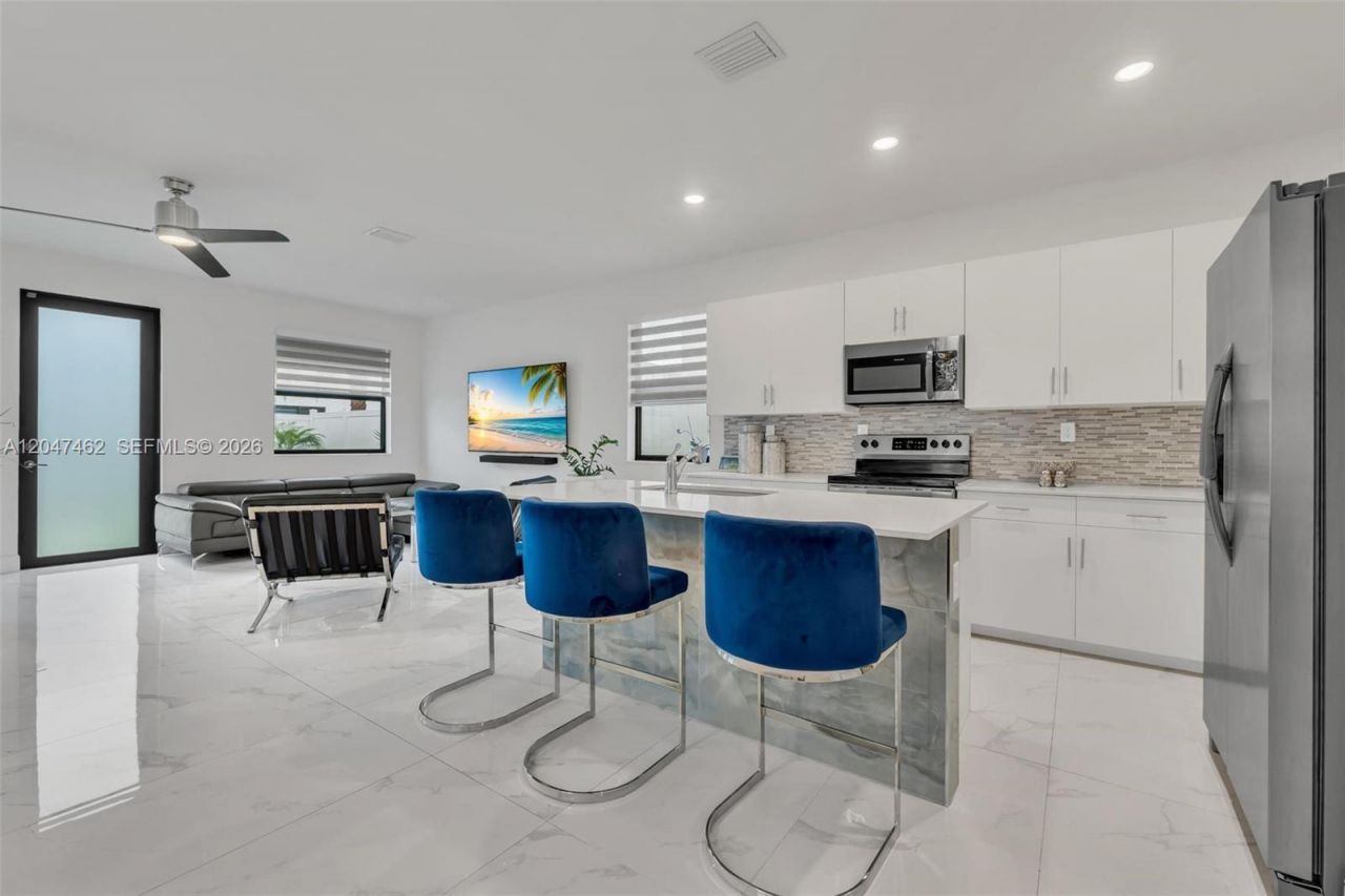 3538 W 108th St , Hialeah, FL 33018 Photo