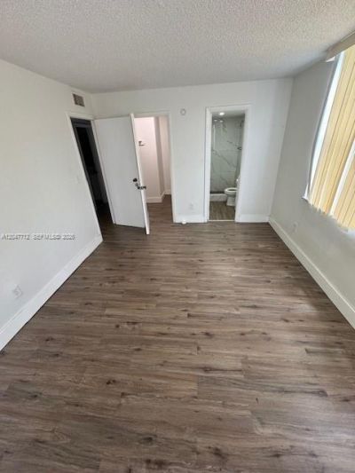 492 NW 165th St Rd , Unit C-415, Miami, FL 33169 Photo