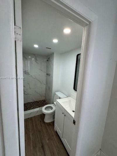 492 NW 165th St Rd , Unit C-415, Miami, FL 33169 Photo