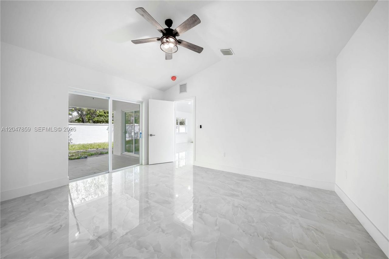 5680 NW 187th St , Miami Gardens, FL 33055 Photo