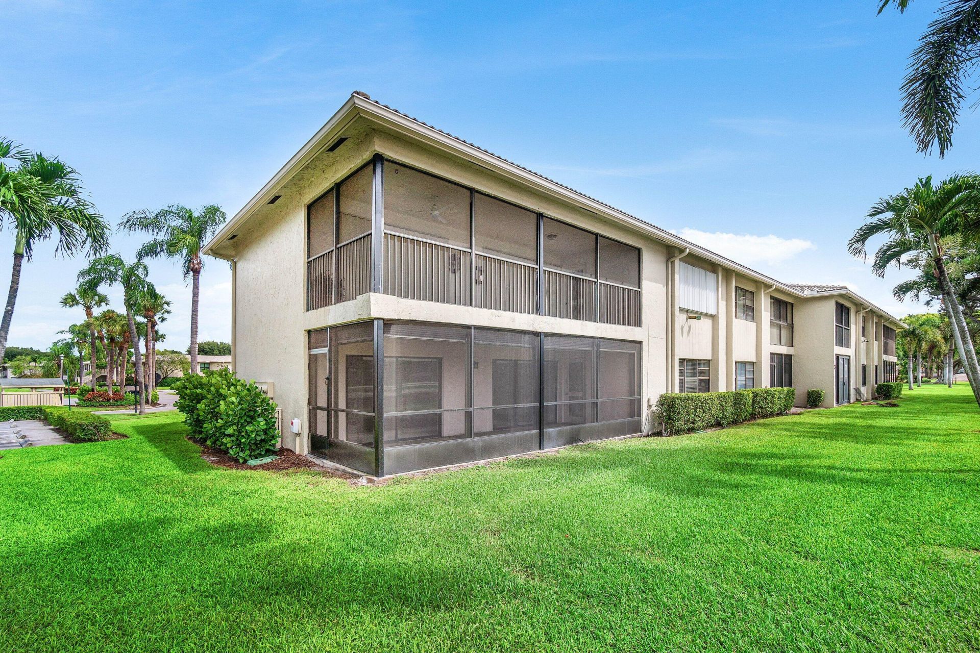 3 Stratford Drive E, Unit G, Boynton Beach, FL 33436 Photo