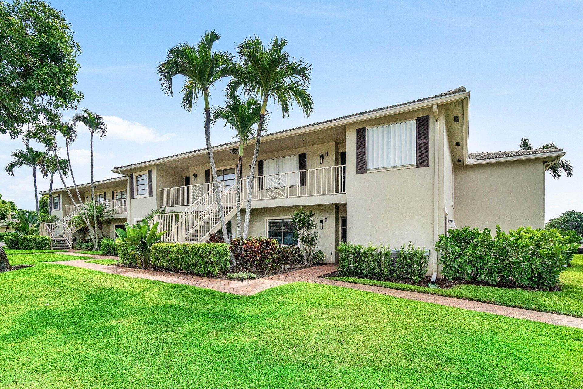 3 Stratford Drive E, Unit G, Boynton Beach, FL 33436 Photo