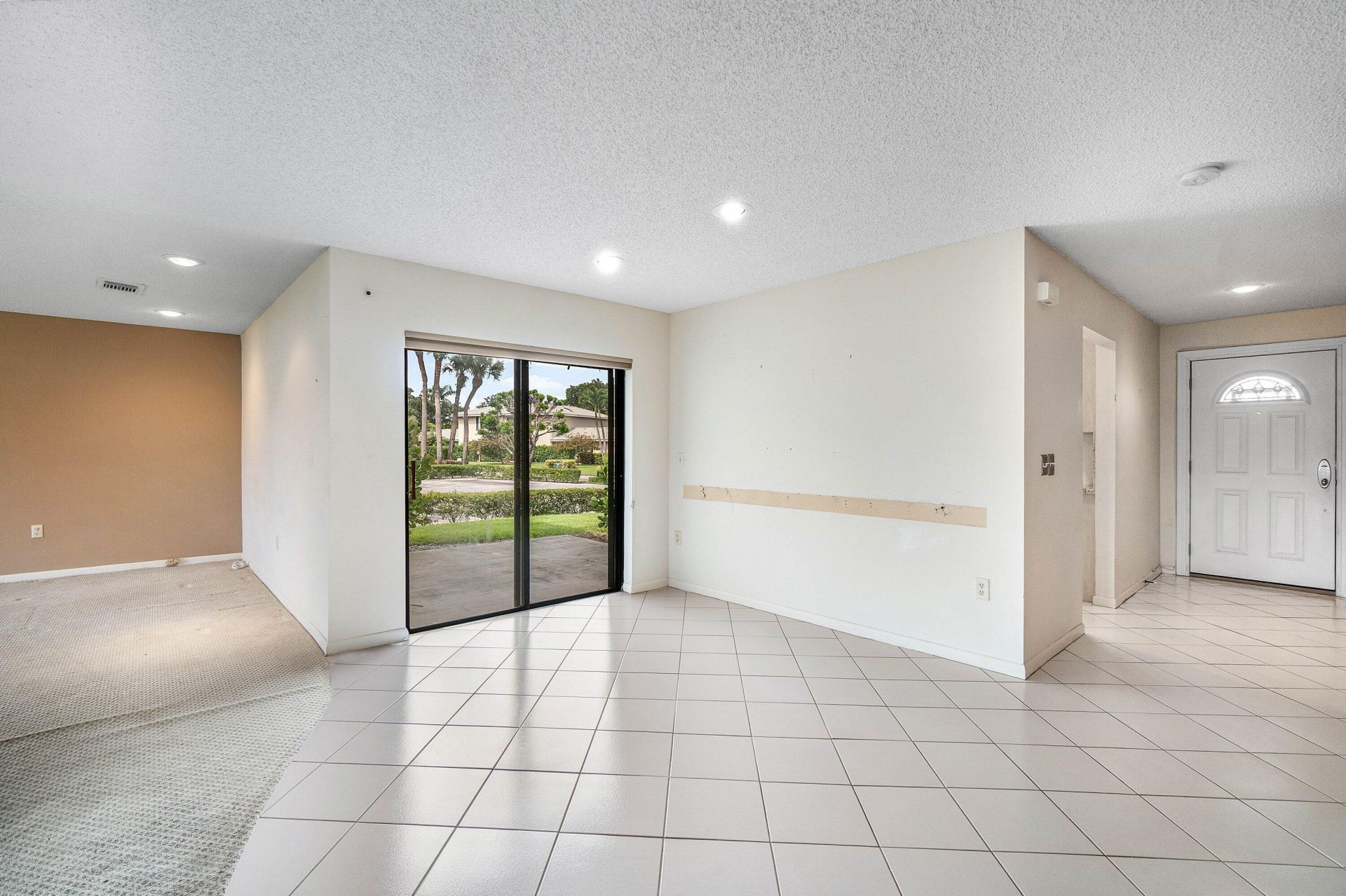 3 Stratford Drive E, Unit G, Boynton Beach, FL 33436 Photo
