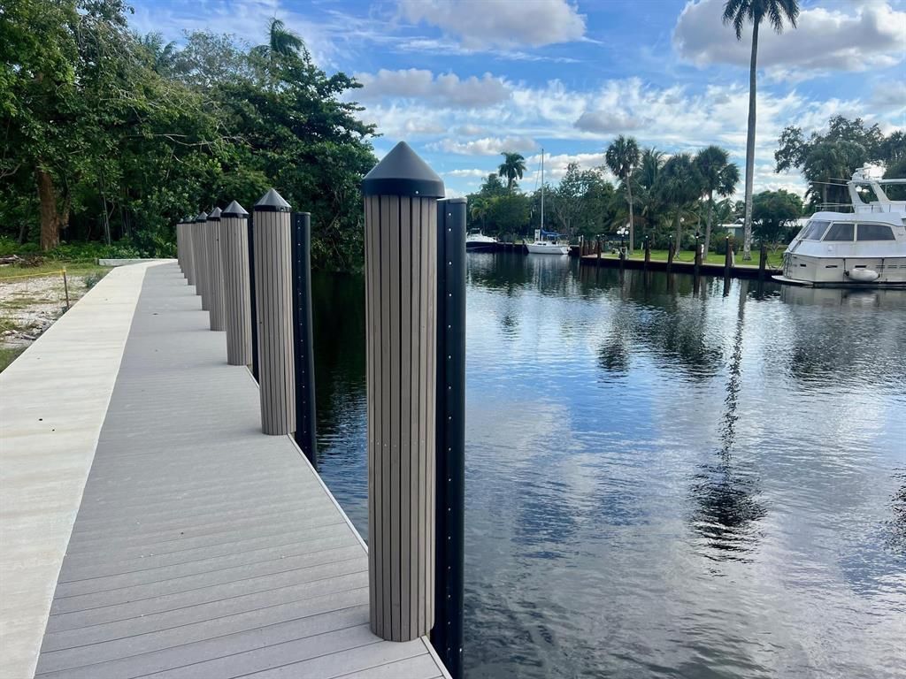 333 SW 14th Way, Fort Lauderdale, FL 33312 Photo