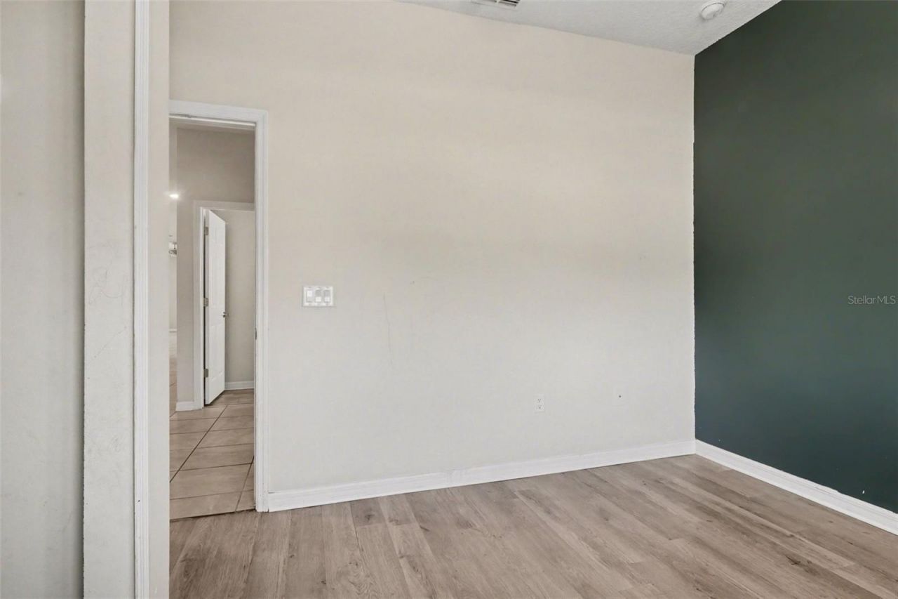 2735 Rowan Street , Tavares, FL 32778 Photo
