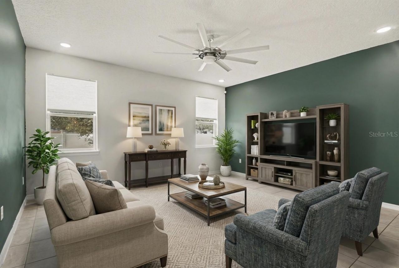 2735 Rowan Street , Tavares, FL 32778 Photo