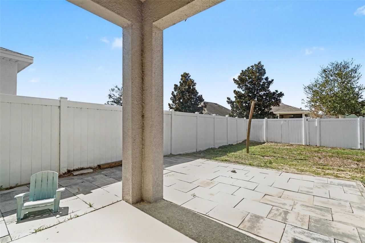 2735 Rowan Street , Tavares, FL 32778 Photo